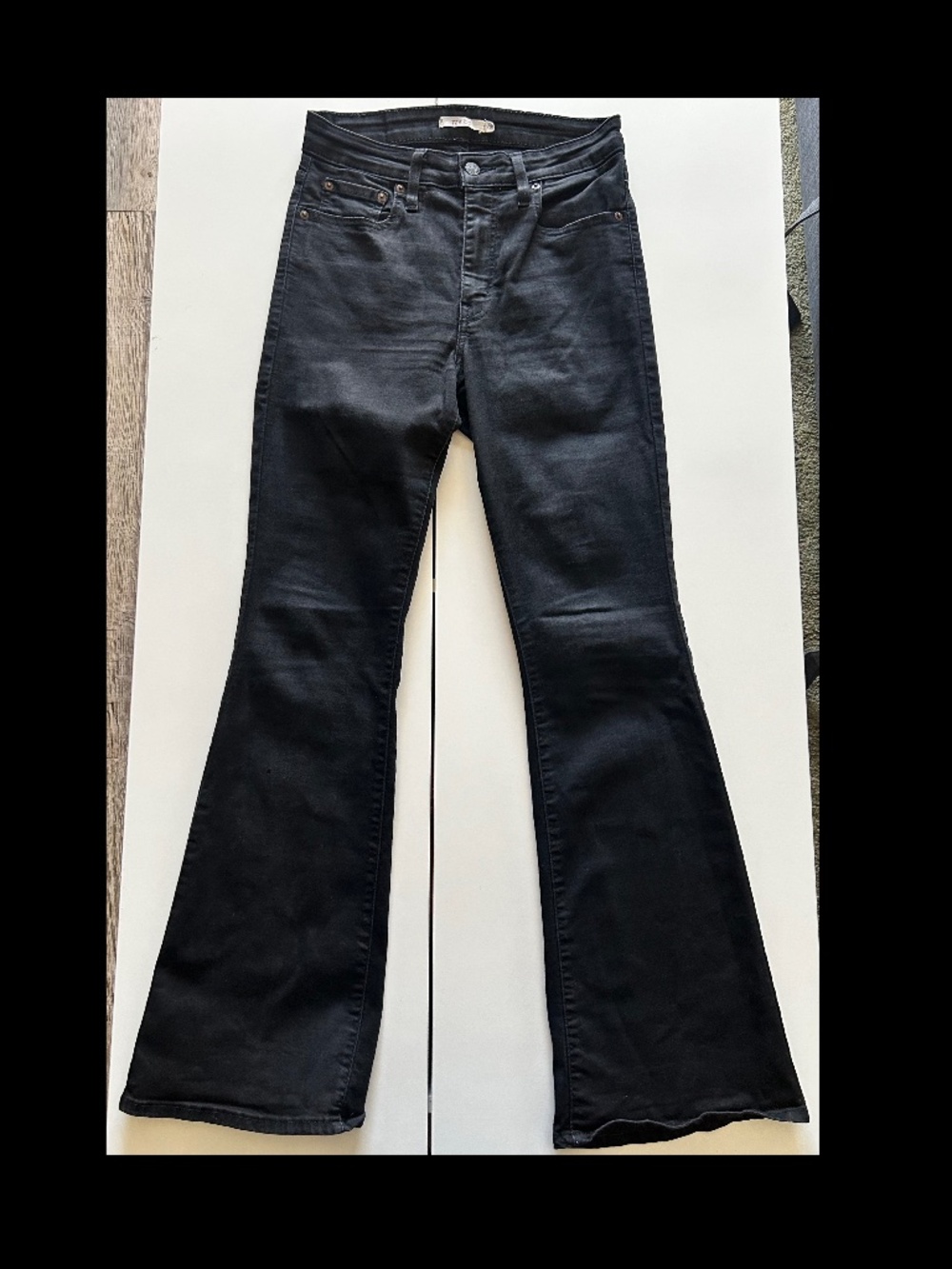Black 726 Flare Levi's